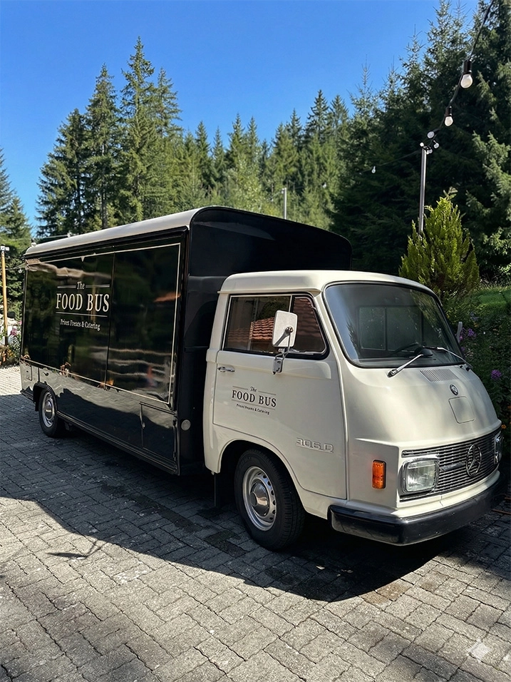 Food Truck 1 – The Food Bus